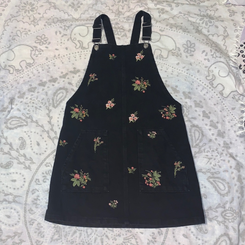 TopShop Floral Embroidered Pinafore Denim Dress Sz 4 P Petite